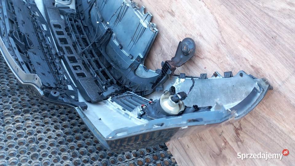 OPEL INSIGNIA A ZDERZAK PRZÓD Z22C HALOGEN osobowe Zbierkowo