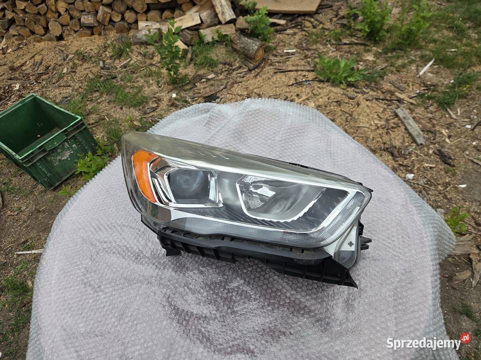Lampa prawa prawy przód przednia Ford Kuga II osobowe