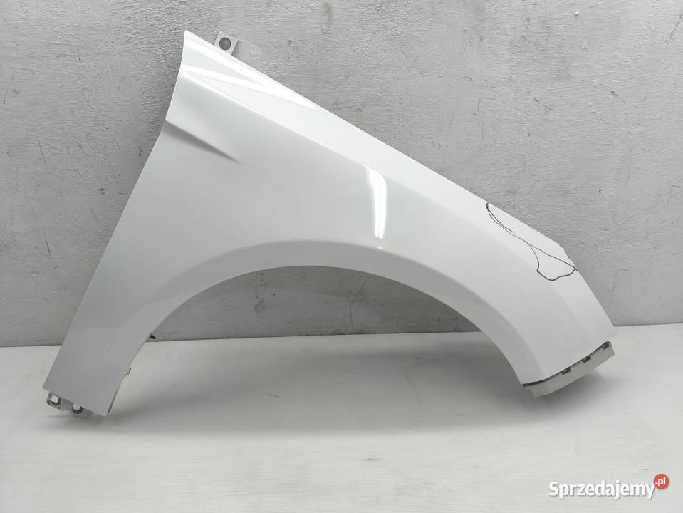 BŁOTNIK PRAWY PRZÓD FORD FOCUS MK3 LIFT 5F sprzedam