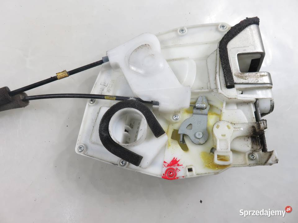 ZAMEK PRAWY TYLNY SUZUKI SWIFT MK6 2 PIN sprzedam
