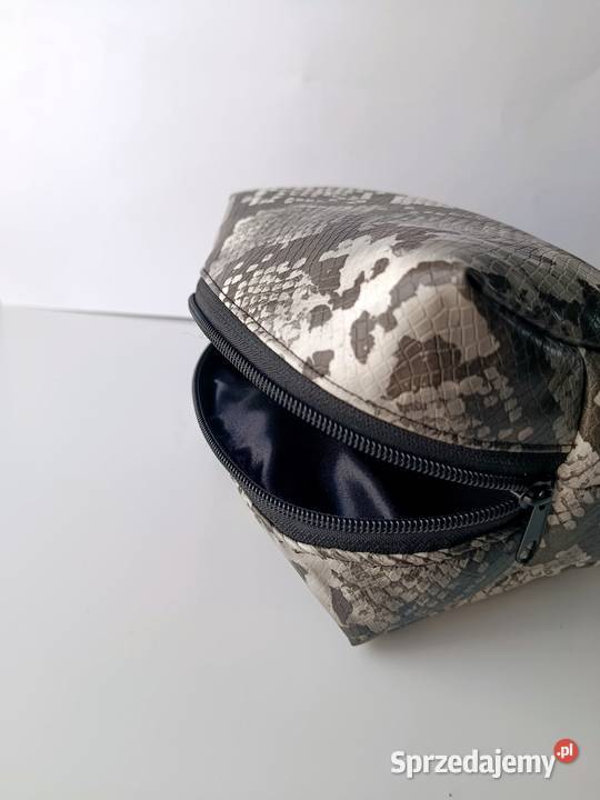 Kosmetyczka skorzana średnia wzór skóry węża Konin