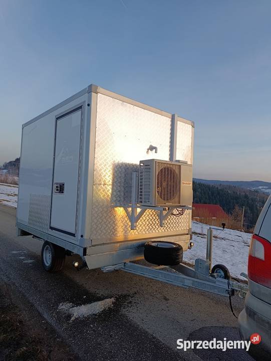 Przyczepa Chłodnicza Chłodnia Mobilna Przyczepka Kamionka Mała sprzedam
