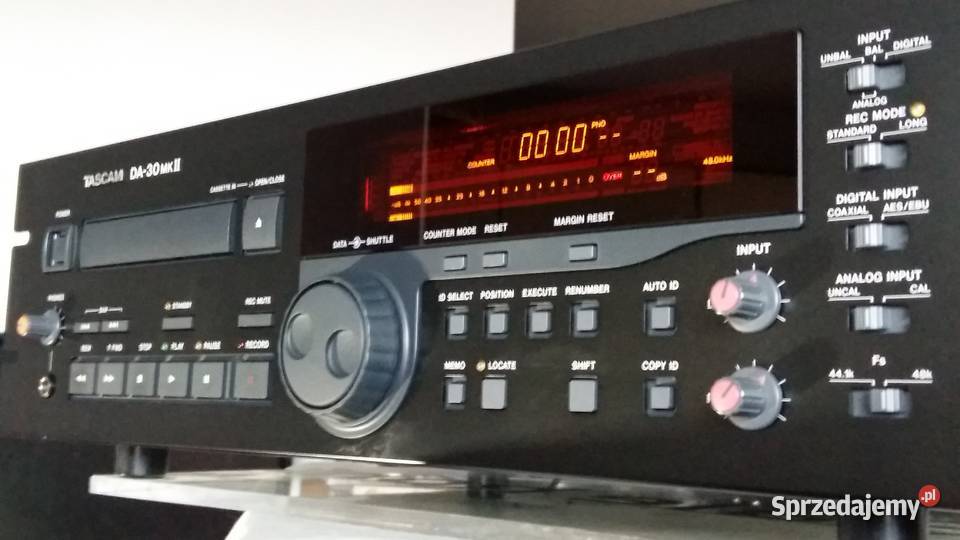 その他 TASCAM DA-30 mk2 Profesjonalny magnetofon cyfrowy DAT Tascam da-30 MK II