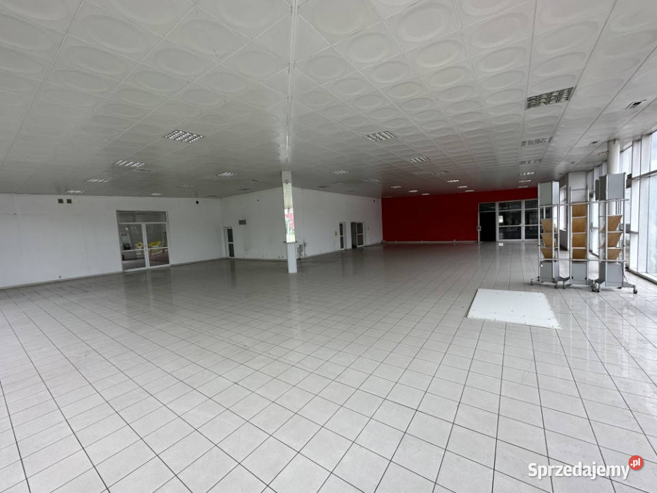 Działka z obiektem handlowousługowym Nowy Sącz