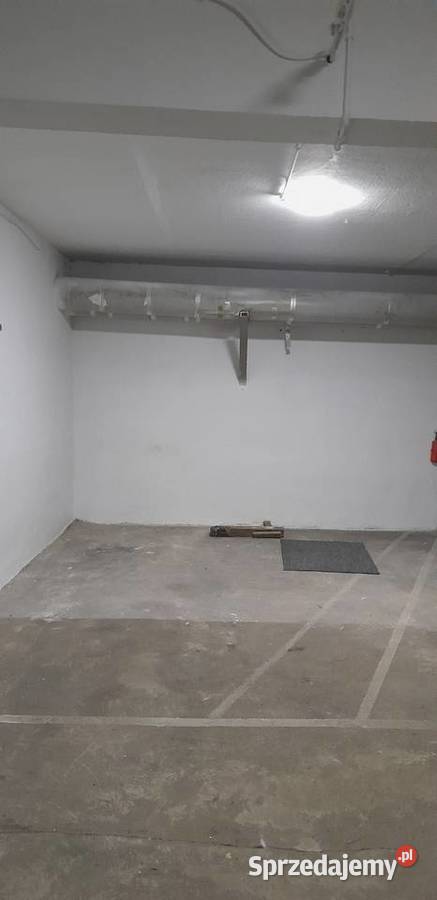 Łódź Wróblewskiego garaż brama na pilota 16m2