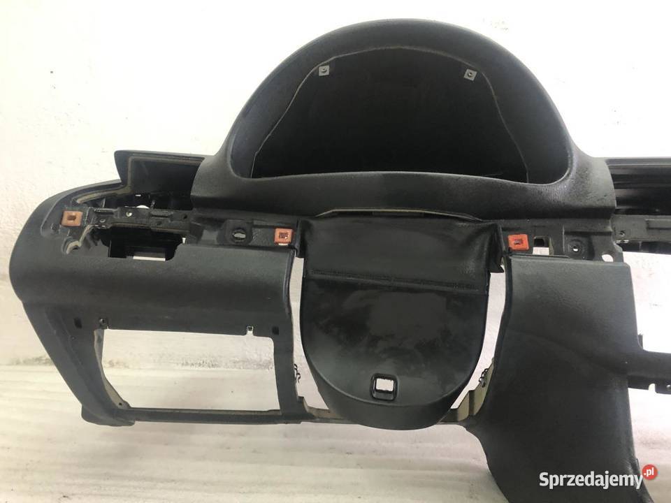 DESKA ROZDZIELCZA KOKPIT CZARNA EUROPA BMW E46 wielkopolskie