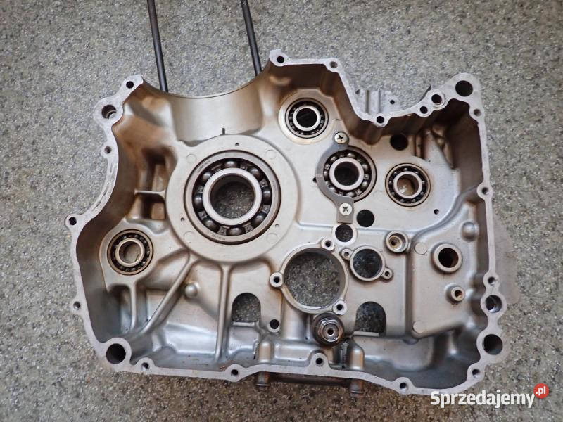 DWA KARTERY BLOK SILNIKA R405 SUZUKI DR 800 BIG