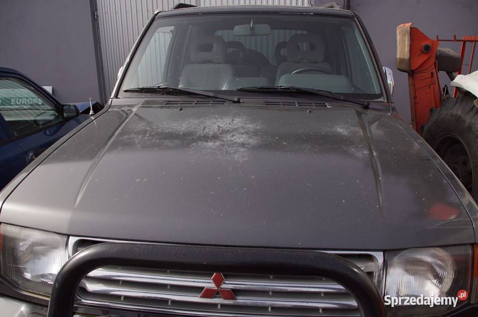 MASKA MITSHUBISHI PAJERO 1996