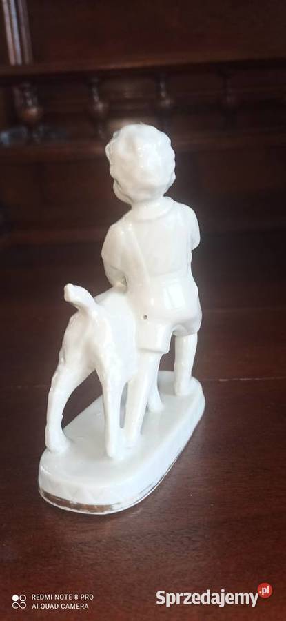 Figurka porcelanowa chłopczyka z kózką Gdańsk