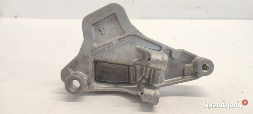 MERCEDES W247 ŁAPA SILNIKA A2822036300 sprzedam