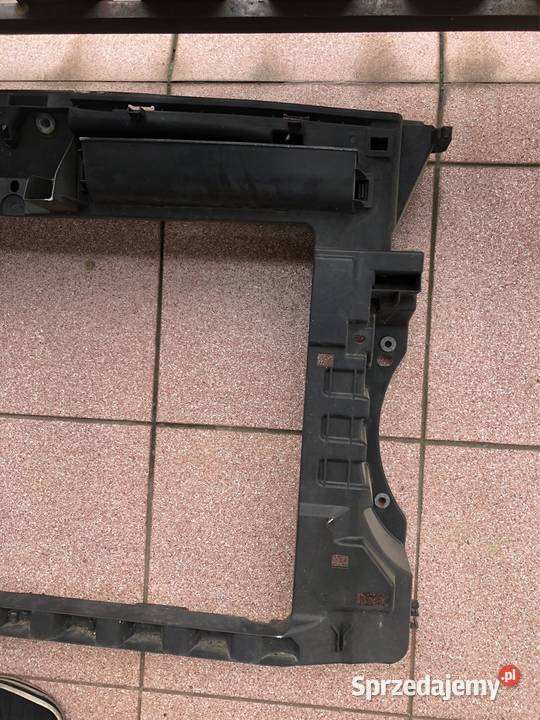 VW Touran lift 1015 1T0 pas przedni wzmocnienie Kozy