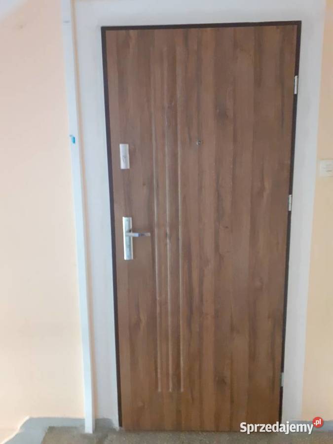 Montaż drzwi drzwi z montażem Ręki Producent Remont i budowa wielkopolskie Poznań