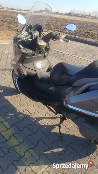 Maxi skuter Aprilia Atlantic 500