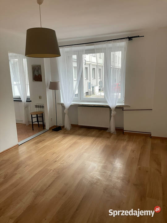 Przytulna kawalerka w ścisłym Centrum Zwycięstwa Sosnowiec