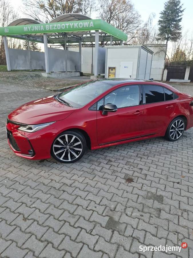 Toyota corolla 16 serwis ASO zadbany mały benzyna sprzedam
