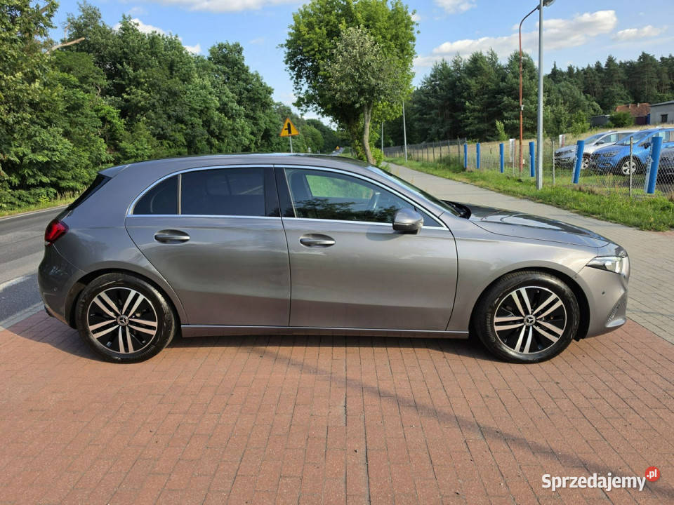 Mercedes A 180 Mercedes A180 13 benzyna automat komputer pokładowy Mercedes-Benz Cielcza