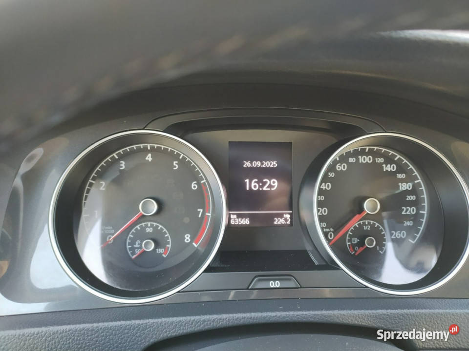 Volkswagen Golf 10 86 TSISalon system Start-Stop Łódź