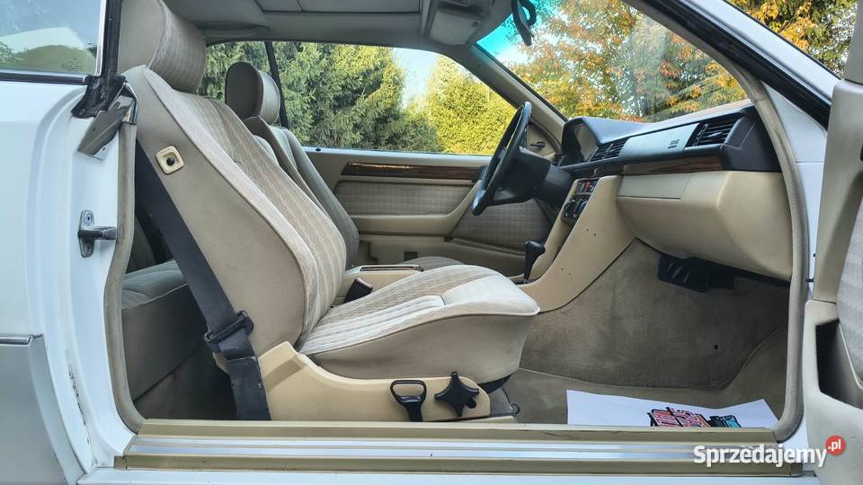 MERCEDESBENZ W124 C124 300 CE Coup z 1990 roku łódzkie