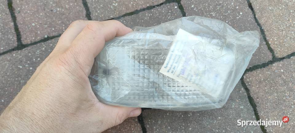 Maluch Fiat 126p Lampa NOWA TYLNA ORYGINALNA