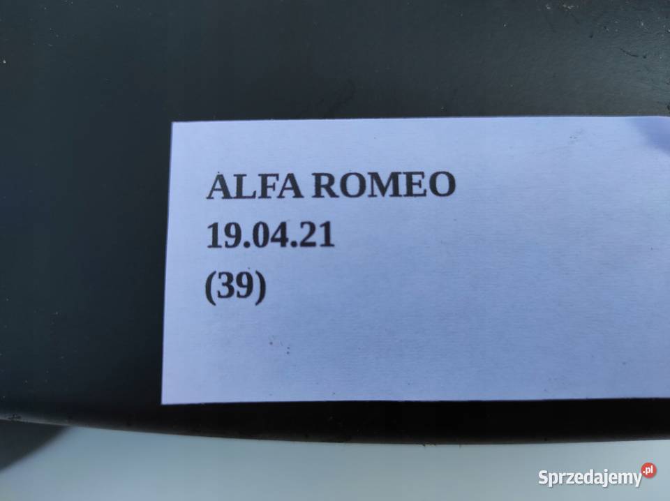 PODŁOKIETNIK TUNELU ŚROD ALFA ROMEO 147 937 3D Wyposażenie wnętrza Nowy Tomyśl