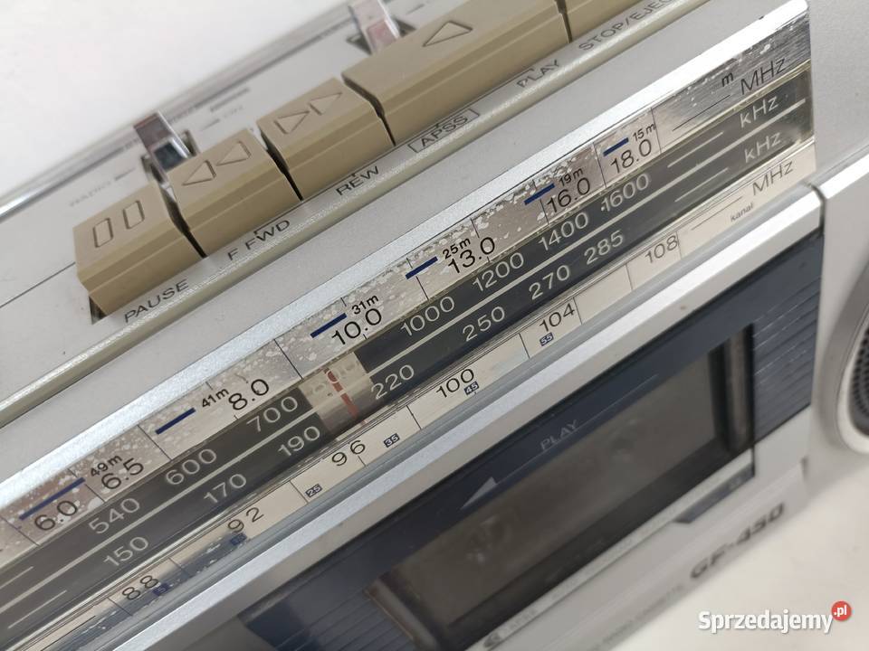 Radioodtwarzacz przenośny SHARP GF450H