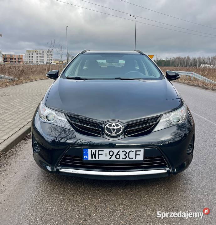 Toyota Auris Kombi 16 benzyna 132KM