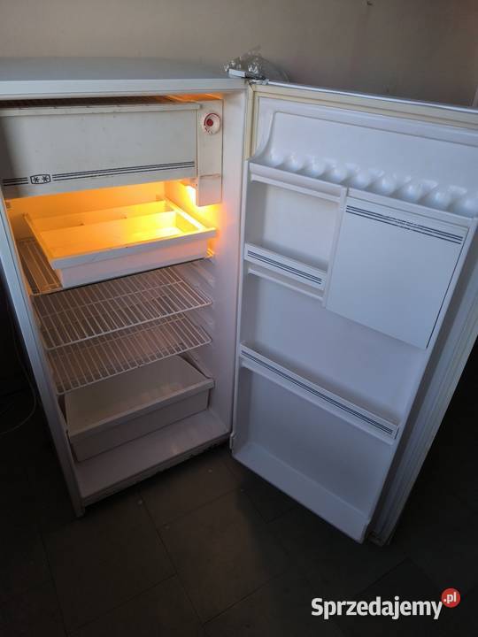 Lodówka marki Polar