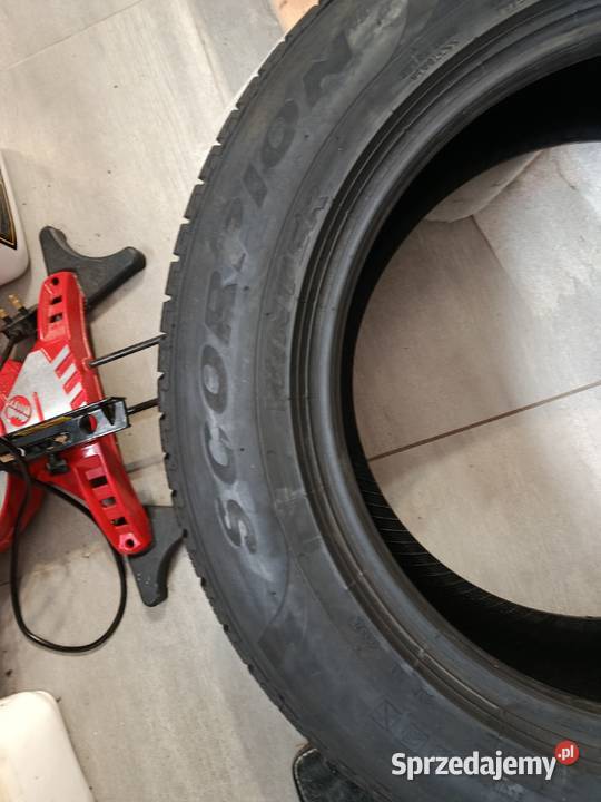 Opony zimowe Pirelli Scorpion Winter 215 65 Xl Roczyny
