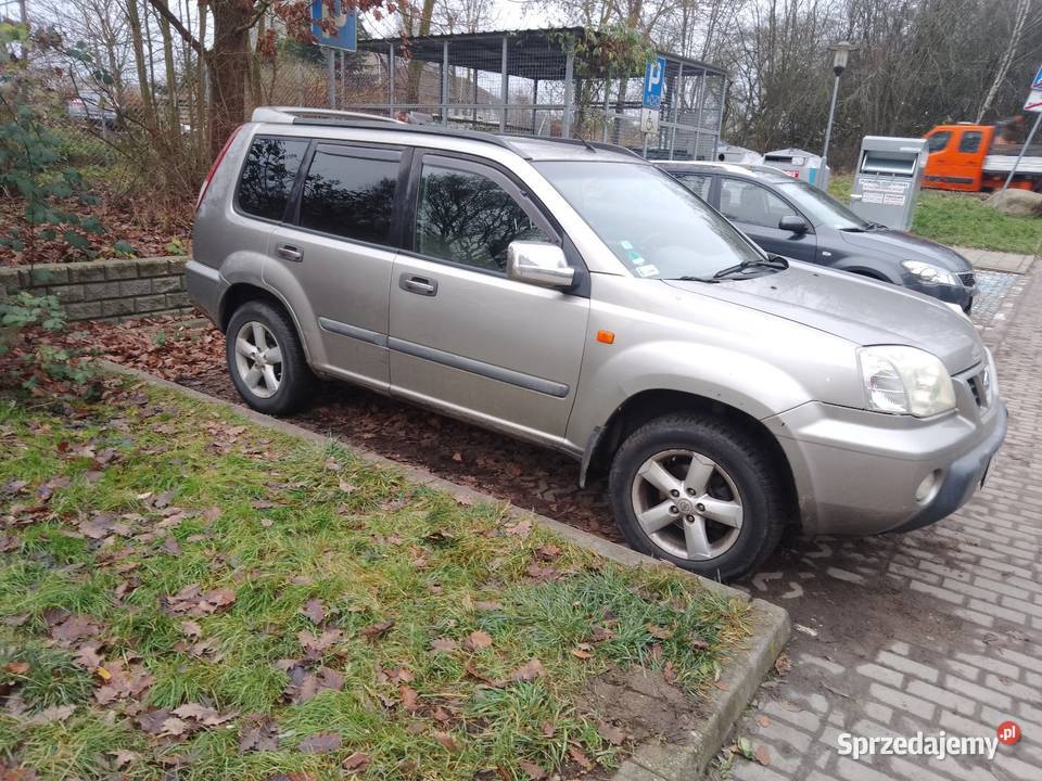 Nissan xtrail 4x4 suv terenówka hak lpg Szczecin