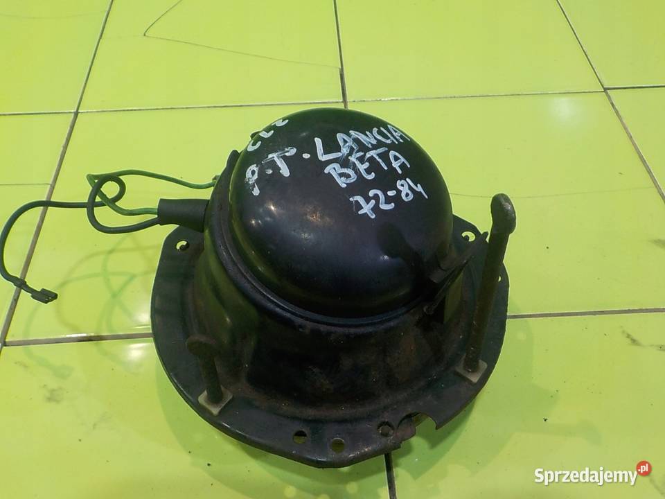 LANCIA BETA 20 B 83r COUPE 2D lampa prawa tyl Suków