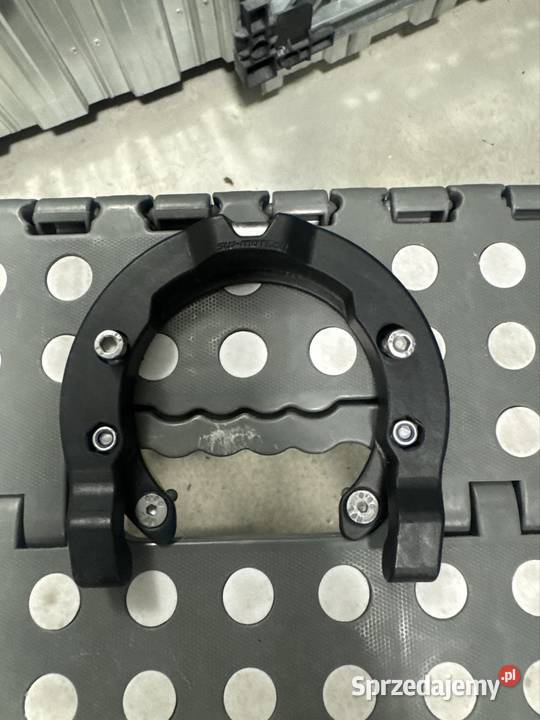 Yamaha FZ8 SWMotech Tank Ring Lublin