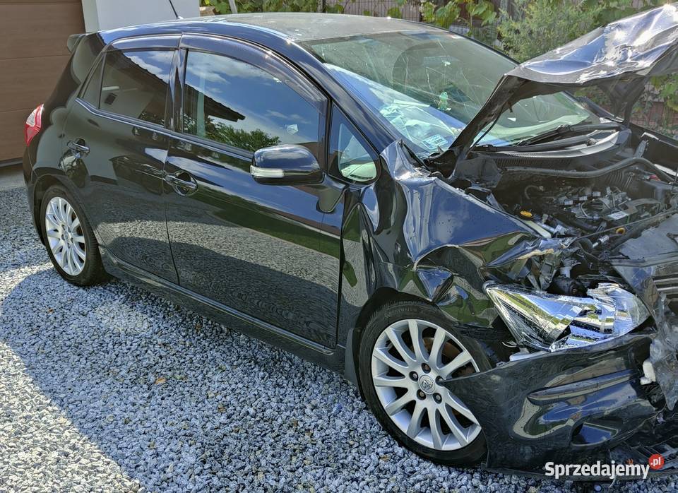 Toyota Auris 20D 126 2011 lift podlaskie