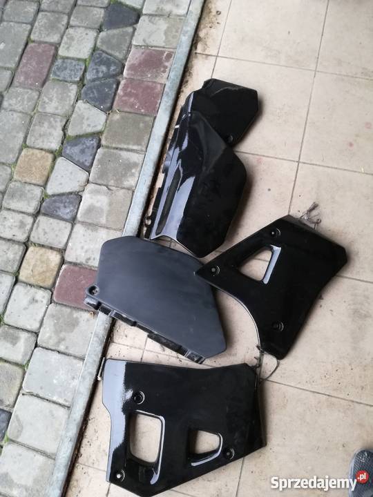 Plastiki owiewki yamaha dt 125 Nienadówka