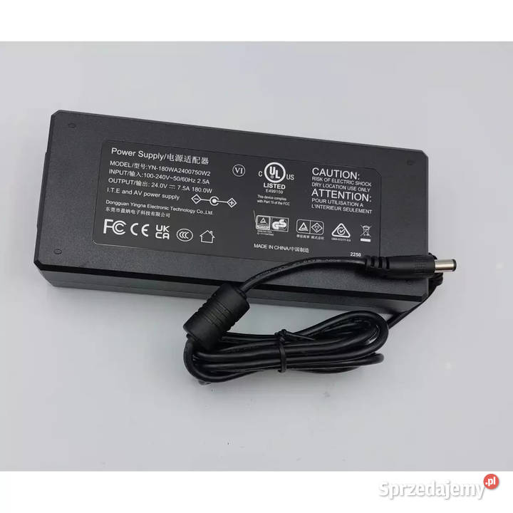 01 ŁADOWARKA SIECIOWA 230V DO STACJI ZASILANIA