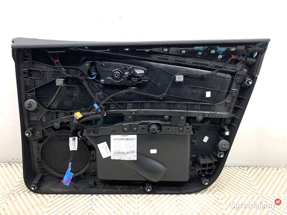 BOCZEK DRZWI LEWY PRZÓD SEAT LEON III Hatchback