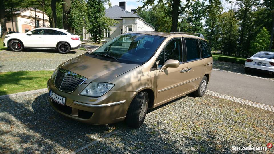 Lancia Phedra 20 HDI citroen C8 pełna wersja światła przeciwmgielne śląskie Bielsko-Biała