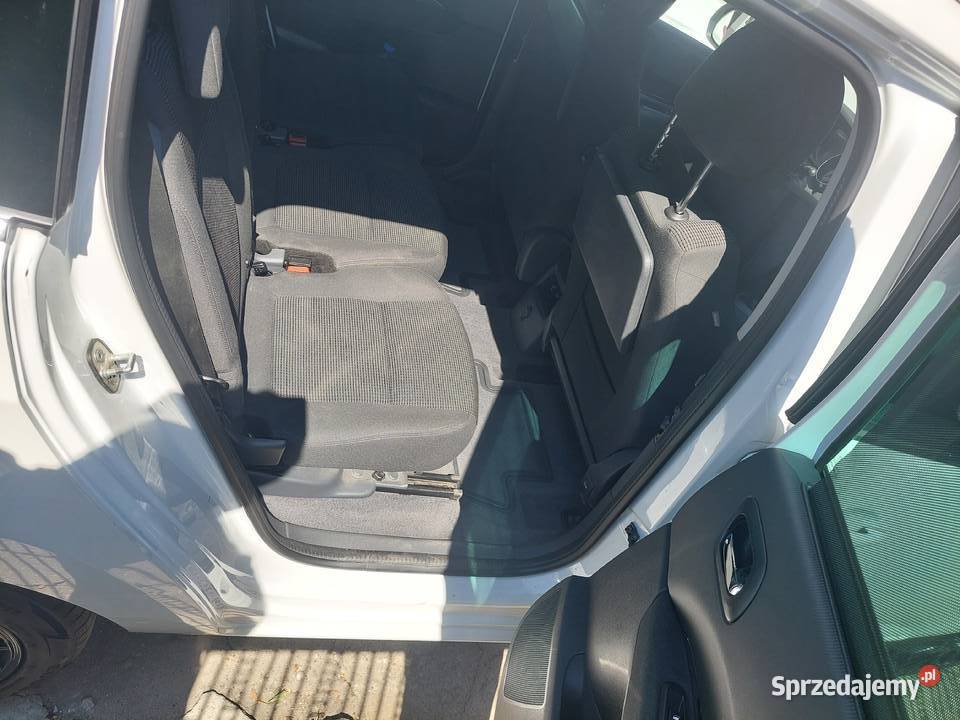 Sprzedam Peugeot 5008 16 BluHdi 140 AUTOMAT 7 Pleszew