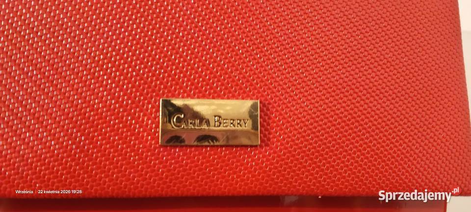 Nowa czerwona lakierowana torebka Carla Berry