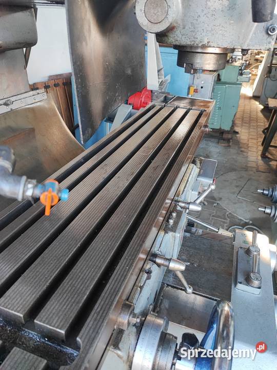 Frezarka uniwersalna do metalu Koreanka F 250 Maków Podhalański