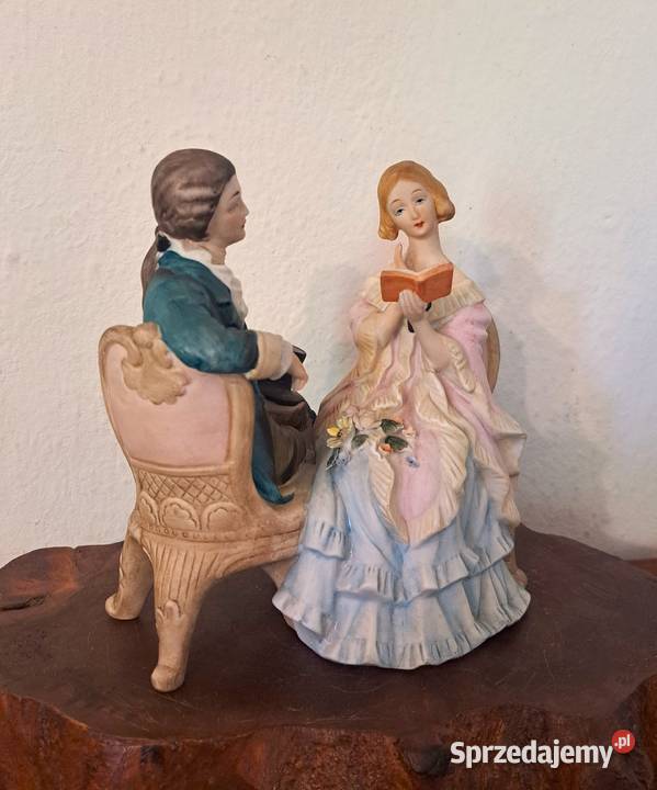figurka porcelanowa dworskiej pary Warszawa