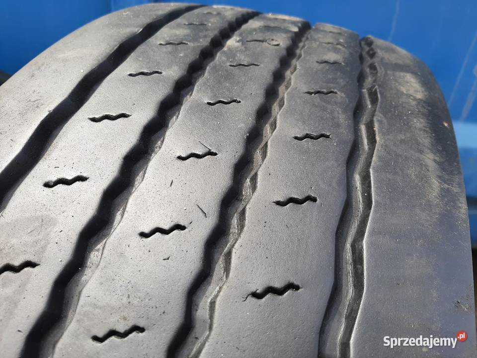 Opona używana ciężarowa 31580R225 BARUM BF 200 Zaścianki