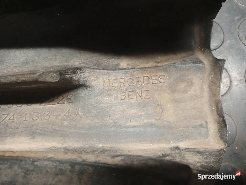 Mercedes w123 guma zderzaka prawy tył Ożarów Mazowiecki