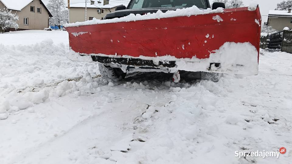 Pług do śniegu do samochodu