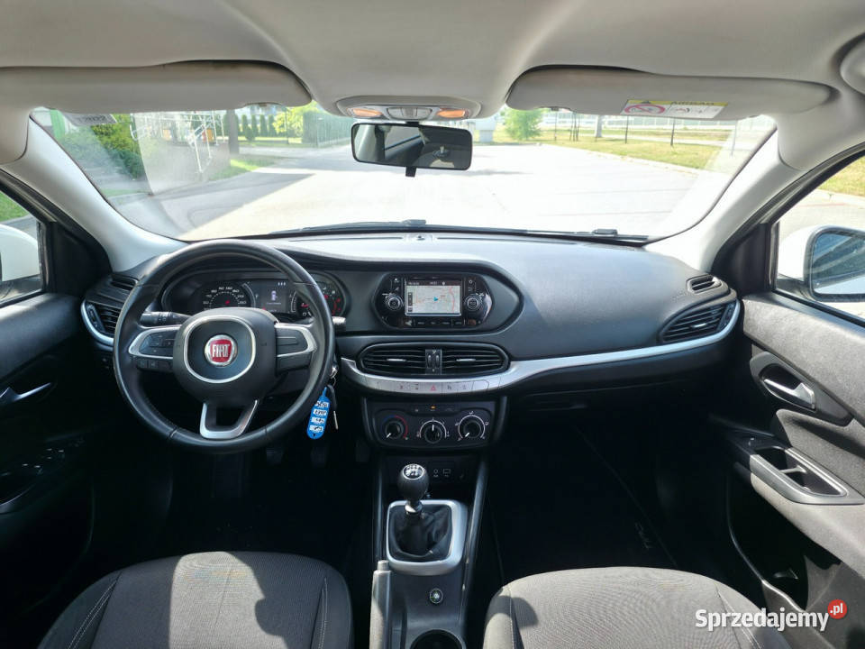 Fiat Tipo 14 BenzynaGaz Serwisowany Gwarancja elektrochrom. lusterka boczne Piekoszów sprzedam