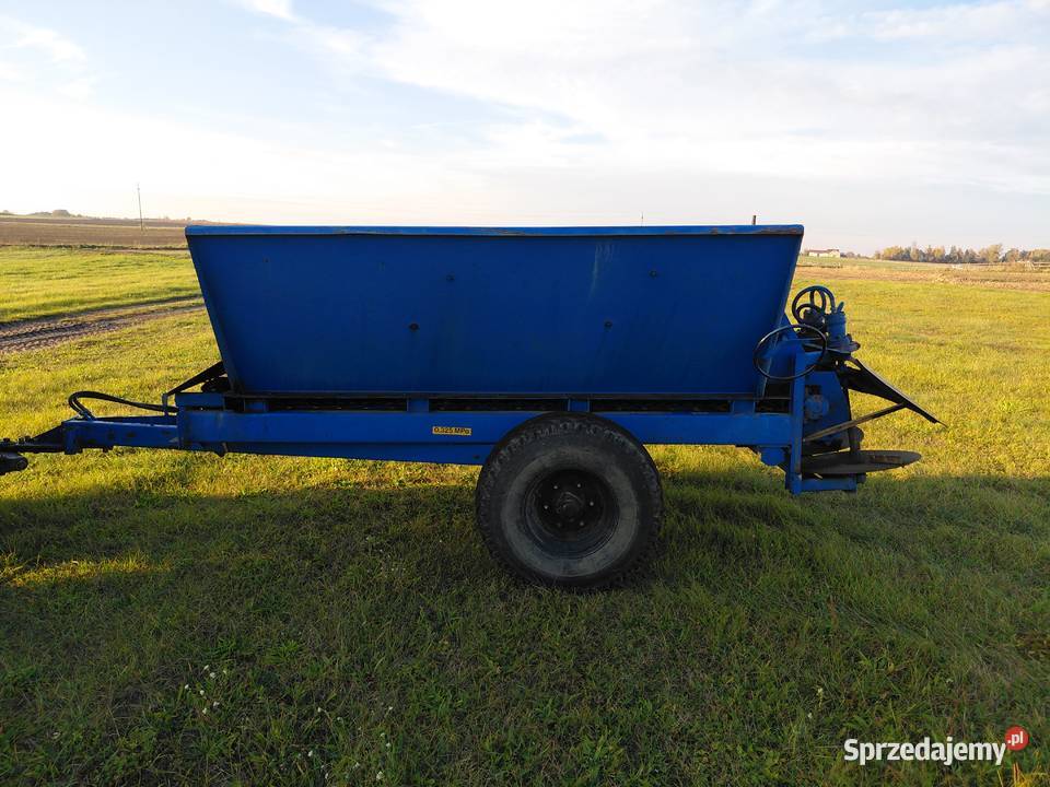 Rozsiewacz wapna łańcuchowy fabryczny oryginał nieuszkodzony mazowieckie Węgrów