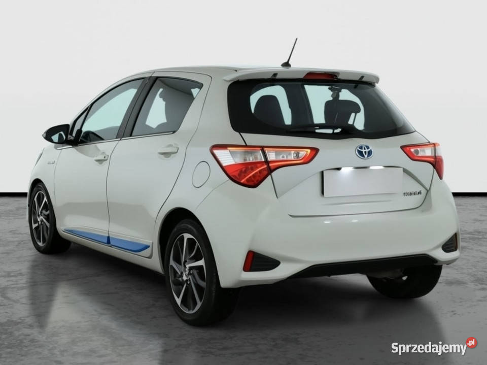 Toyota Yaris 15 Hybrid Piaseczno sprzedam