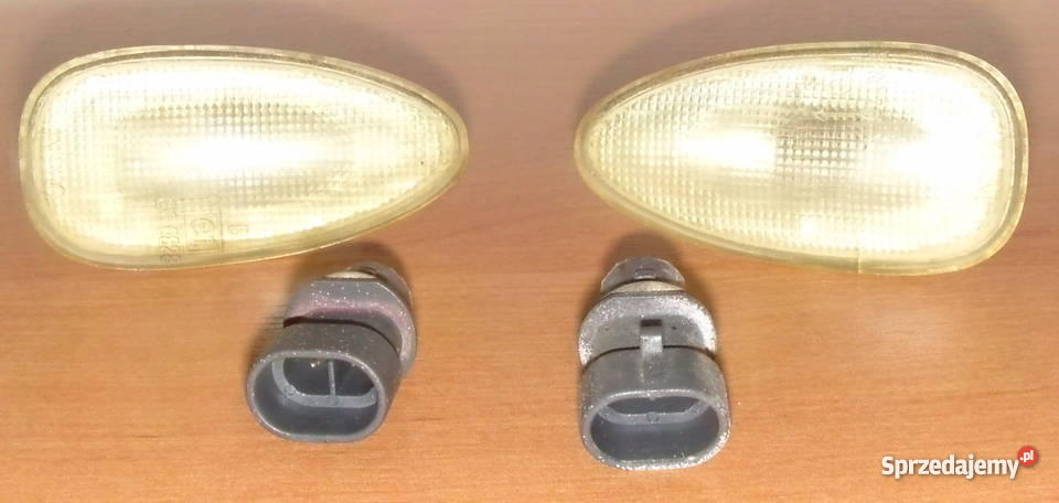Migacz kierunkowskaz boczny FIAT BRAVO BRAVA 950 Części samochodowe Koszalin