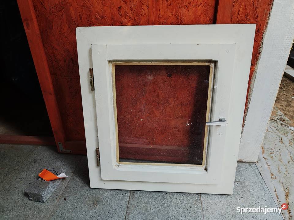 Okno białe drewniane 62 x 68 Leszno