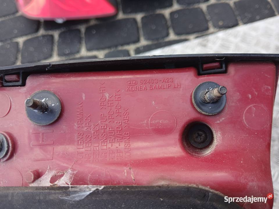 Lampa tylna lewa w klapie Kia Ceed II 2 SW kombi sprzedam