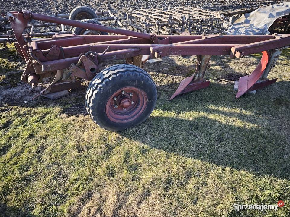 Elegancki pług 1980 r Unieszewo